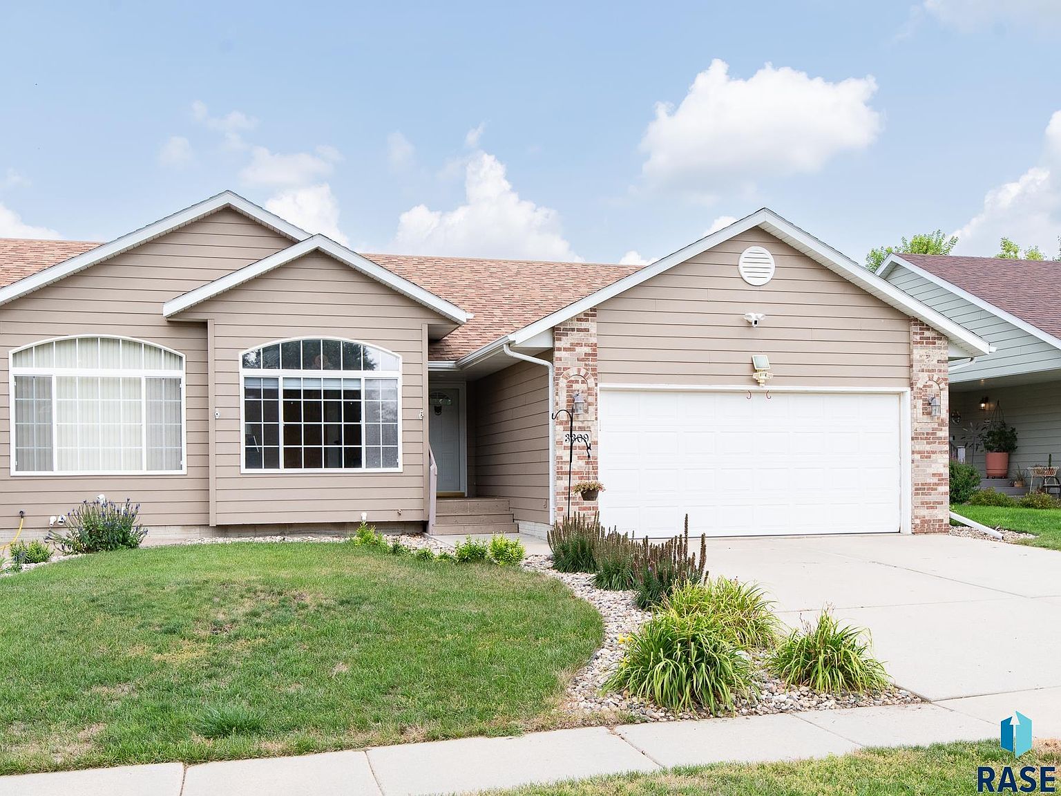 3309 S Goldenrod Ln, Sioux Falls, SD 57110 MLS 22305197 Zillow