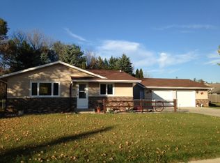 212 Pearl Ave, Shawano, WI 54166