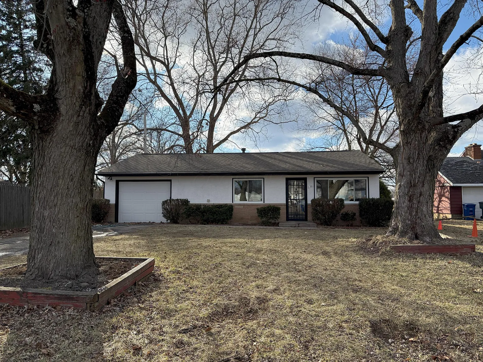 1741 Weiler Ave photo 1