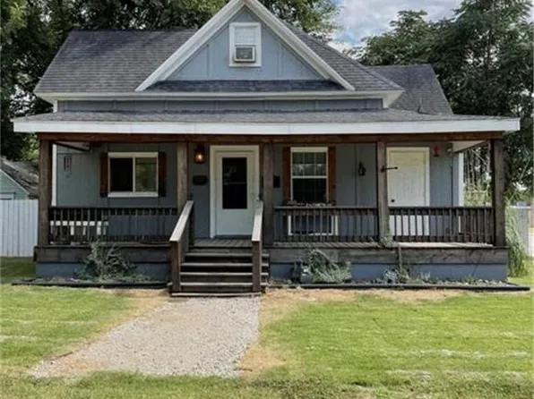 337 W 1st St, Cherryvale, KS 67335