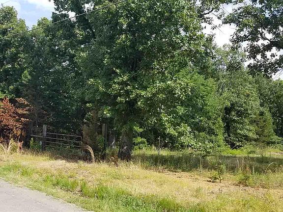 3rd image of 13909 Helenwood Dr