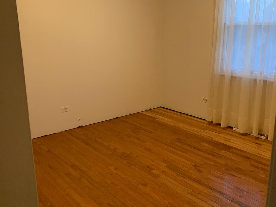 2 nd bedroom