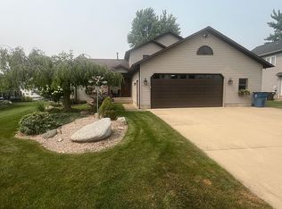12776 Theris Dr, Wayland, MI 49348