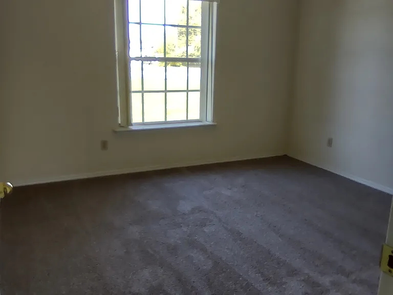 101 Leon Ave — Photo 11
