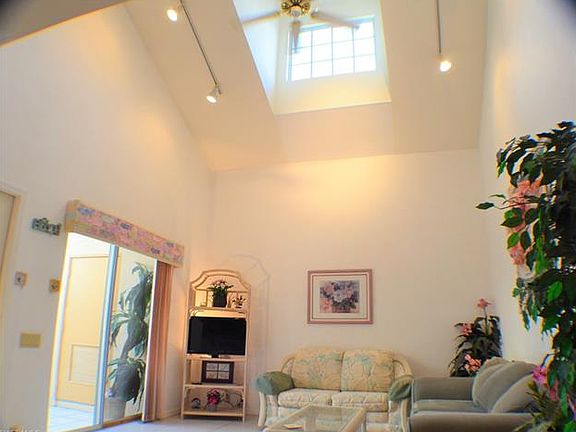 4th image of 13140 Whitehaven Ln APT 141