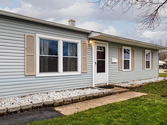 2nd image of 5629 Standish Ct