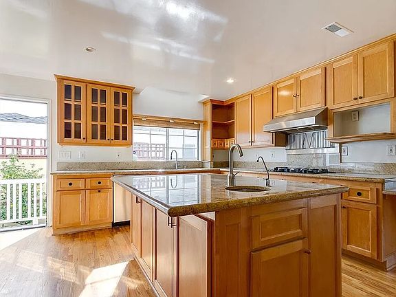 2nd image of 3770 Stewart Ave