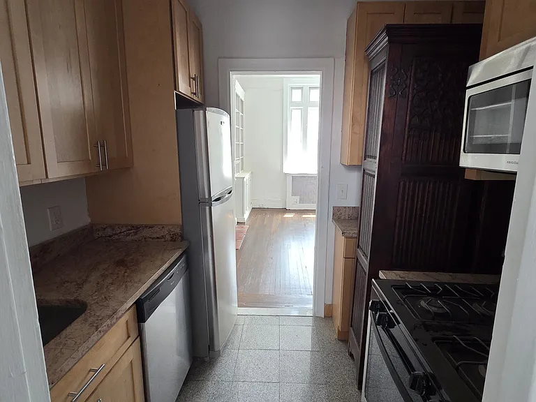 778 Madison Ave #4C — Photo 4