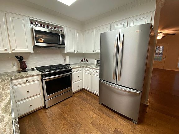 New granite counter tops