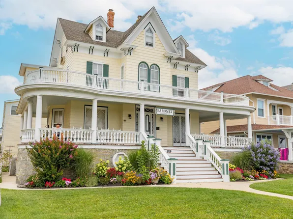 819 Beach Ave APT 2G, Cape May, NJ 08204