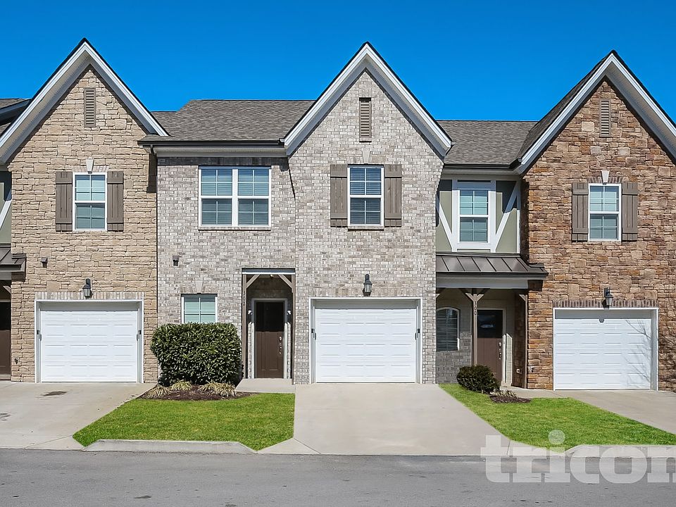 1st image of 302 Woodfern Ct