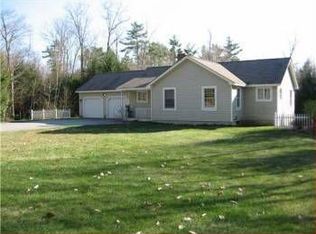 22 Conesca Rd, Raymond, ME 04071