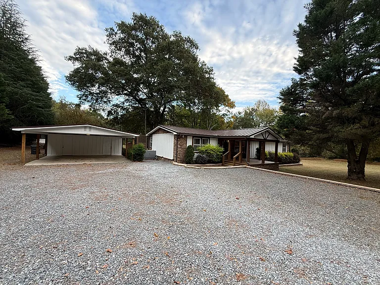 11654 Harrisburg Rd — Photo 11