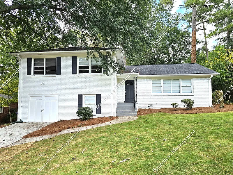 4 bed, 3.0 bath, 2422 sqft, $3,500 — Photo 1