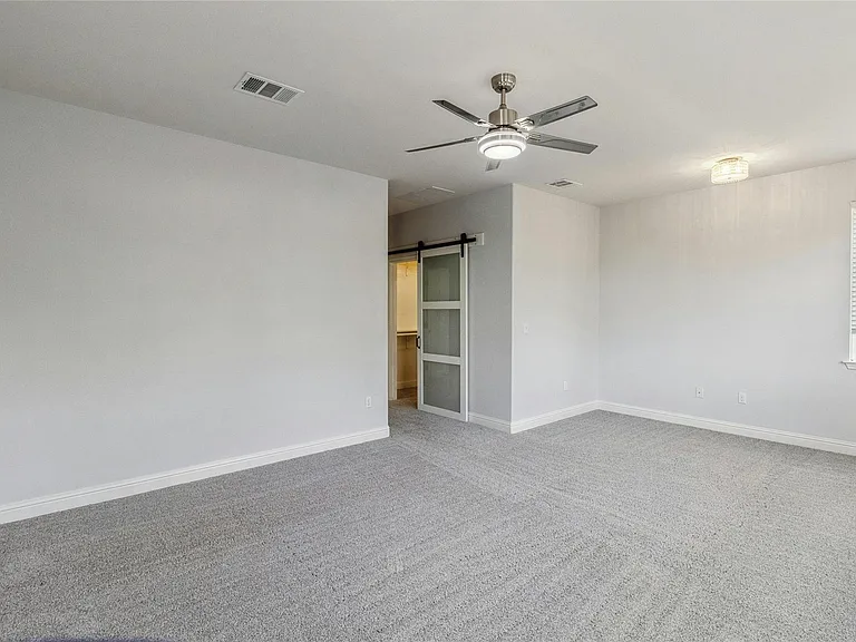 11813 Quintana Cv — Photo 25