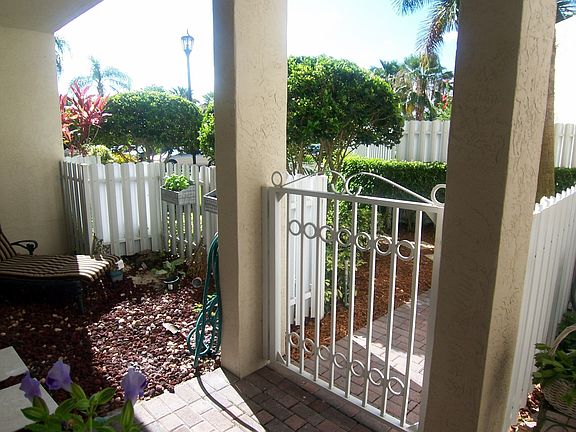 Private Courtyard Patio
