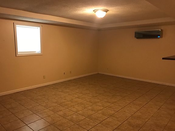 4th image of 252 Millstone Cir