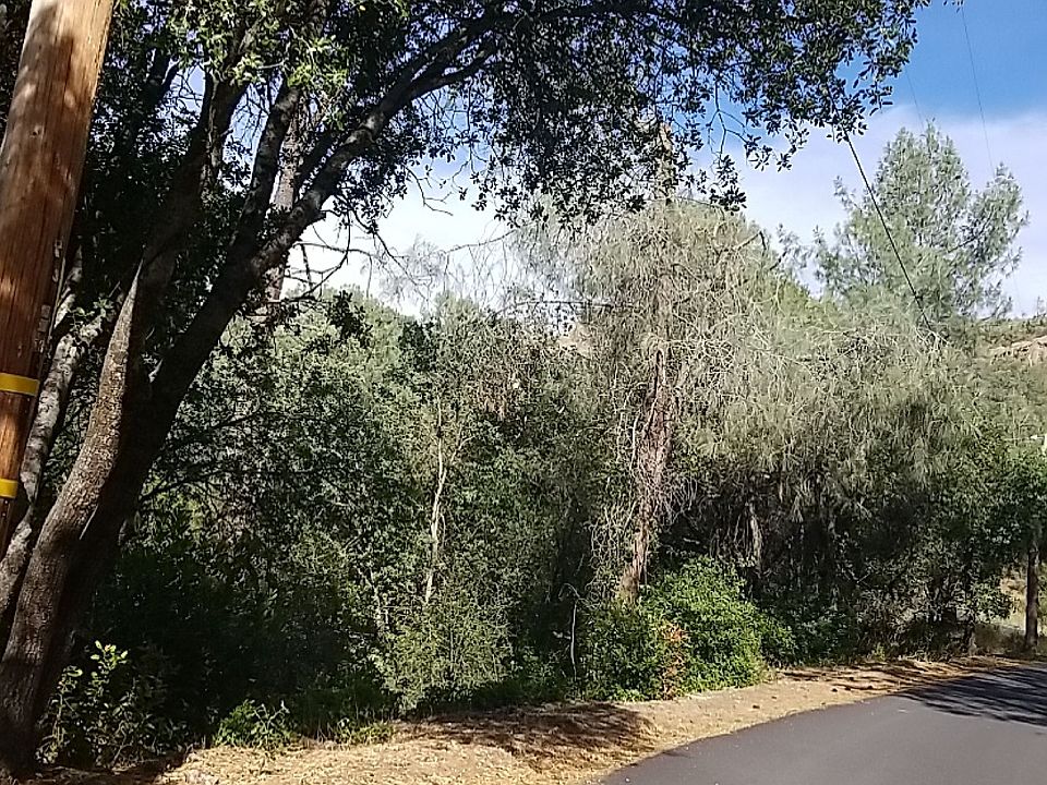 2nd image of 2762 Butte Mountain Rd