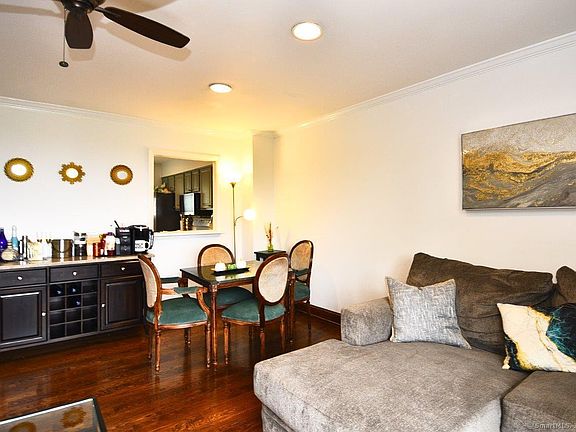 5th image of 178 Flax Hill Rd APT C203