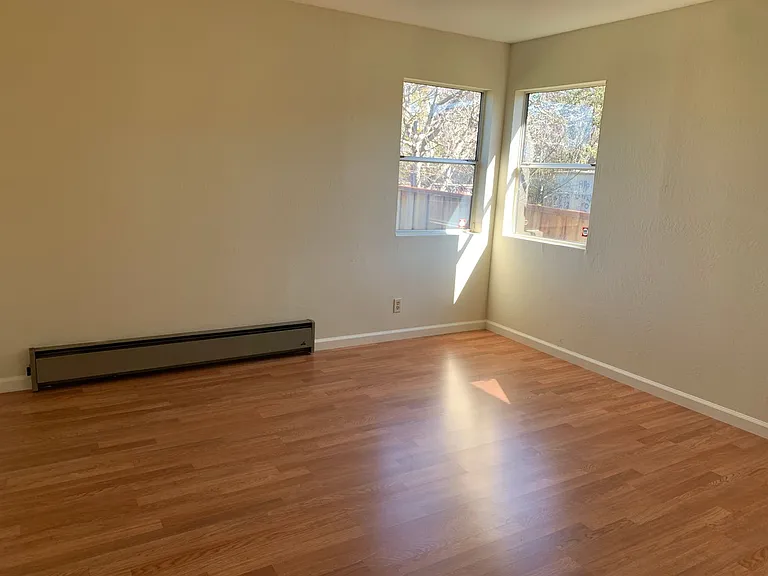 1305 Delaware St — Photo 3