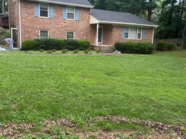 301 Janlar Dr, North Chesterfield, VA 23235