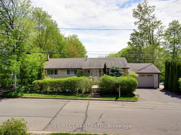 105 Anne St, Cobourg, ON K9A 1G4
