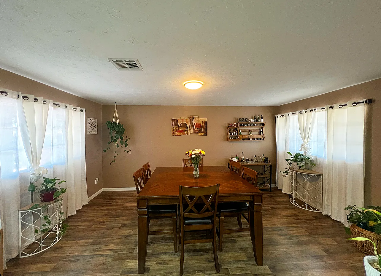 2979 S Ivy Ln — Photo 2