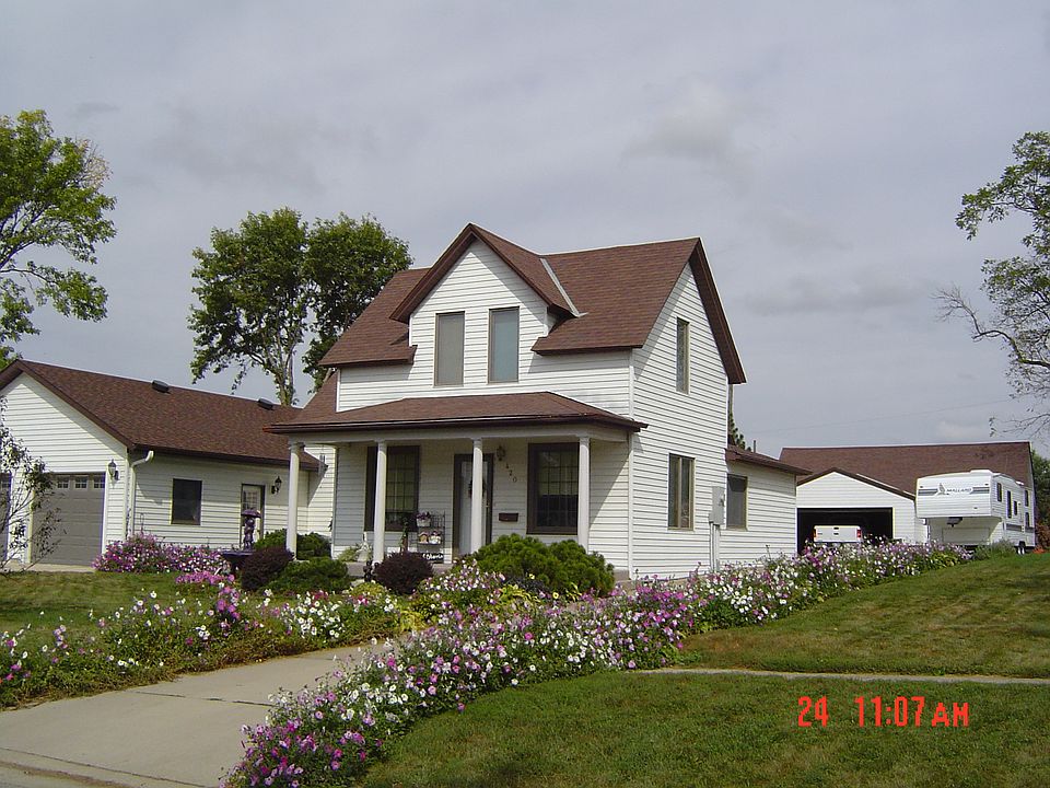 Front- w/att & det'd garages