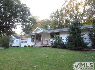 10 Parkcrest Dr, Rosendale, NY 12472