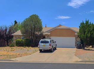 7512 Mackenzie Dr NE, Rio Rancho, NM 87144