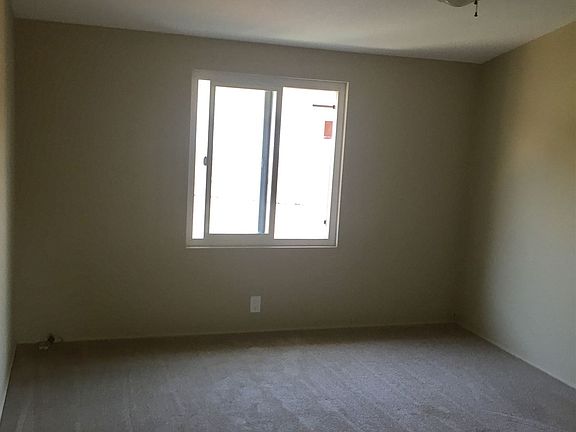5th image of 1018 E Washington Ave