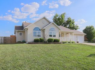 609 Eagle Cir, Underwood, IA 51576