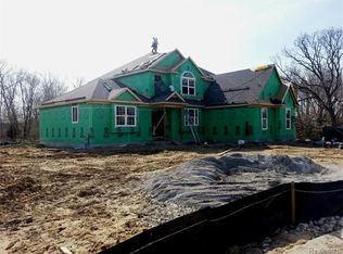 11930 Moose Ridge Dr, South Lyon, MI 48178
