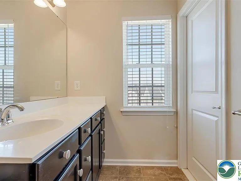 10 White Rose Ln — Photo 27