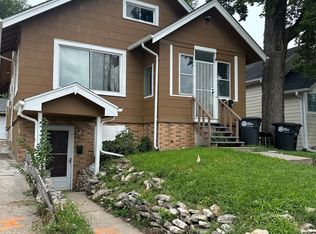 623 S 33rd St #1, Omaha, NE 68105