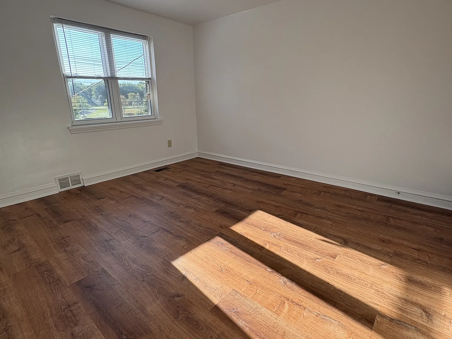 71 S. Evergreen Ave - B — Photo 3