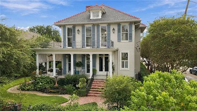 5 bed, 3.5 bath, 4441 sqft, $11,000 — Photo 1