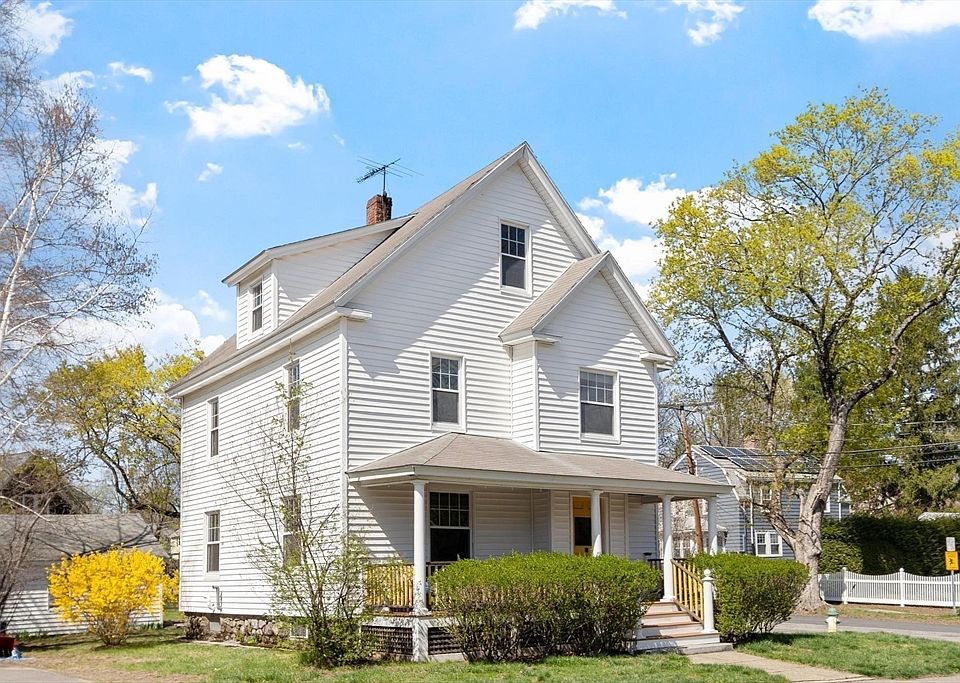 1st image of 10 Concord St