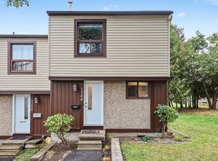 1248 Bethamy Ln, Ottawa, ON K1J 8P4