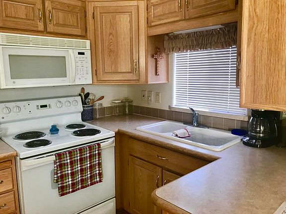 7750 E. Broadway Rd. #842 Kitchen