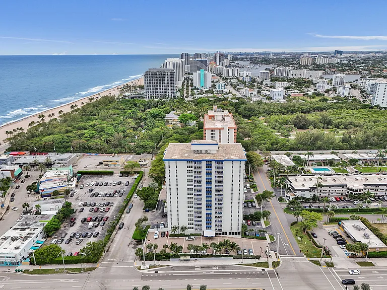 3000 E Sunrise Blvd #14F — Photo 11