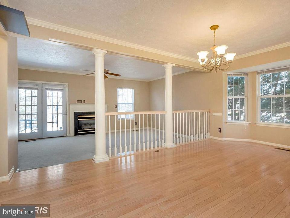 1st image of 111 Healy Ct