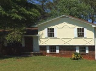 8814 Homewood Dr, Riverdale, GA 30274