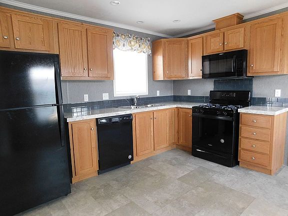 Kitchen with applicances