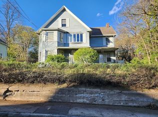 156 Grattan St, Chicopee, MA 01020