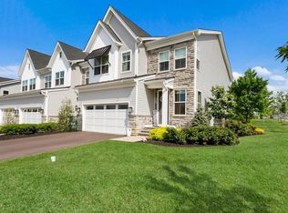 600 Conrad Dr, Warrington, PA 18976