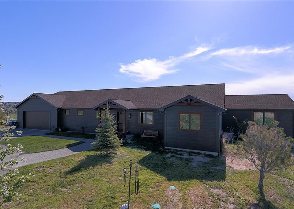 2nd image of 4120 Valley Canyon Ranch Rd