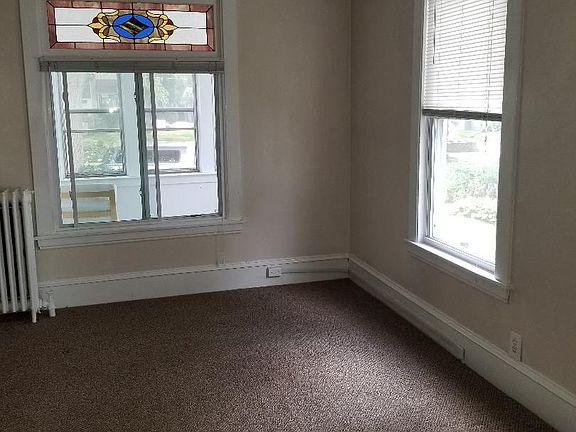 5th image of 1938 Pierce St NE Floor 1