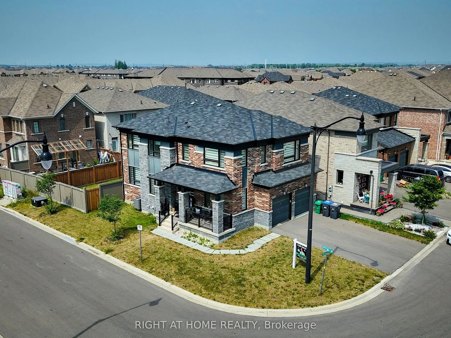 4 bed, $3,500 — Photo 2