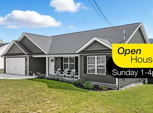 302 Luttrell Rd, Maynardville, TN 37807